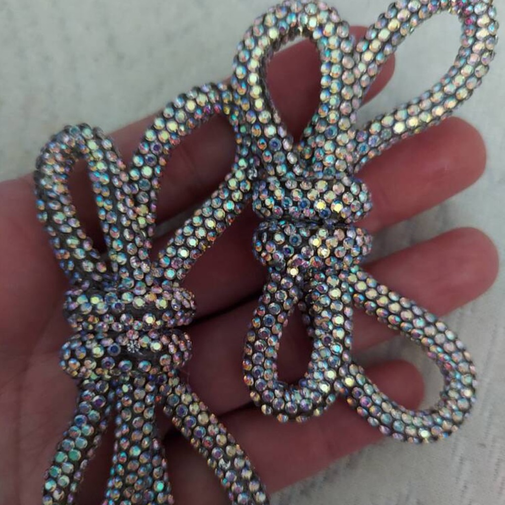🪩 Embellished Shoe Clips 🪩 - Picture 3 of 7